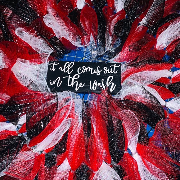 Miranda Lambert Wreath - Picture 3 of 3